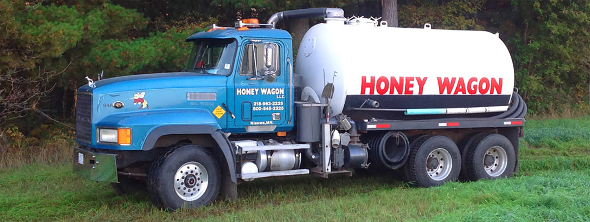 septic pumping truck